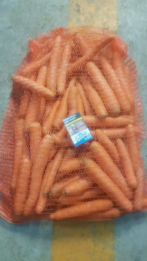 Content of the advertisement: Sell in quantities: Trucks (caliber 2-5) Potatoes (caliber 45+) Onions (caliber 45-70 and 45-80) Prices are negotiable, possible