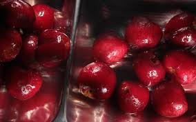 Specifications Fresh Cherry 1) Fresh cherry 2) Early large-size ripening 3) Average weight: 10 g 4) Diameter: 15 mm 5) The stalk is short and the stiff pulp 6)