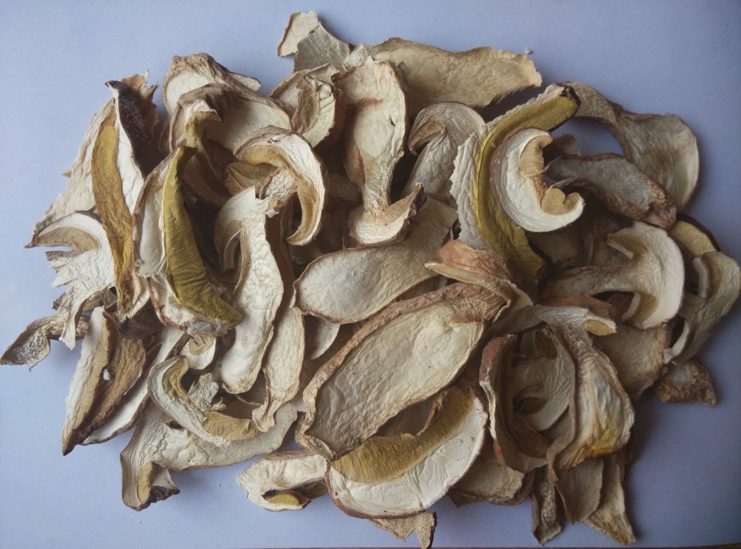 we collecting boletus edulis from farmers hand and processing it at our own workshops ,as the directly supplier ,our price is competitive and quality in control