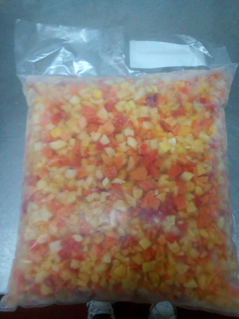 The frozen vegetables processing factory buys peppers, kapia, donuts for industrialization at decent prices