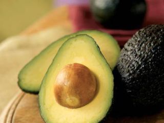Buy fresh Avocado varieties from Peru at a low