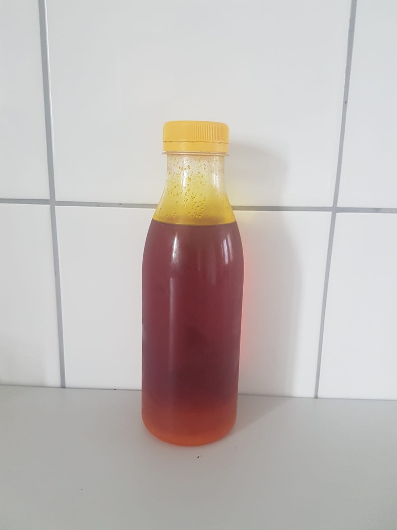 Corn oil is mainly used as an energy source in feeding monogastric animals, with particular emphasis on poultry