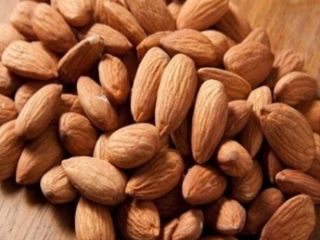 Almonds with Shell and Without Shell Product: Raw Organic