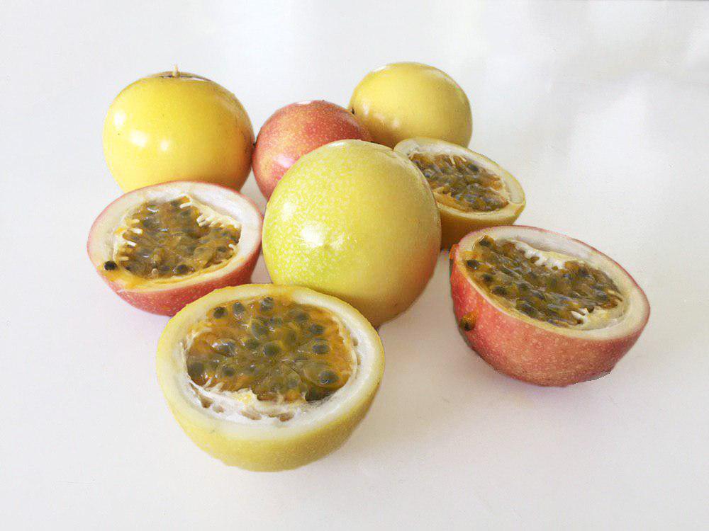 We offer the best passion fruit pulp (fresh or frozen)