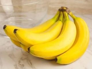 Fresh and Frozen Bananas please contact directly, What'sapp: email