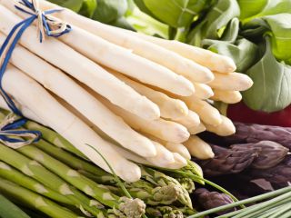 It offers the sale of white asparagus in the