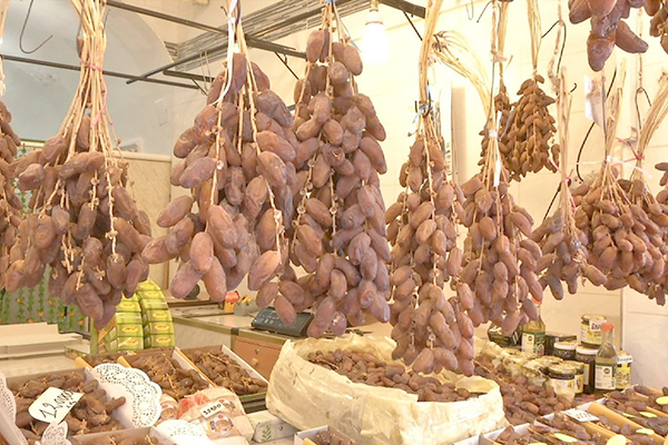 Export of Algerian dates