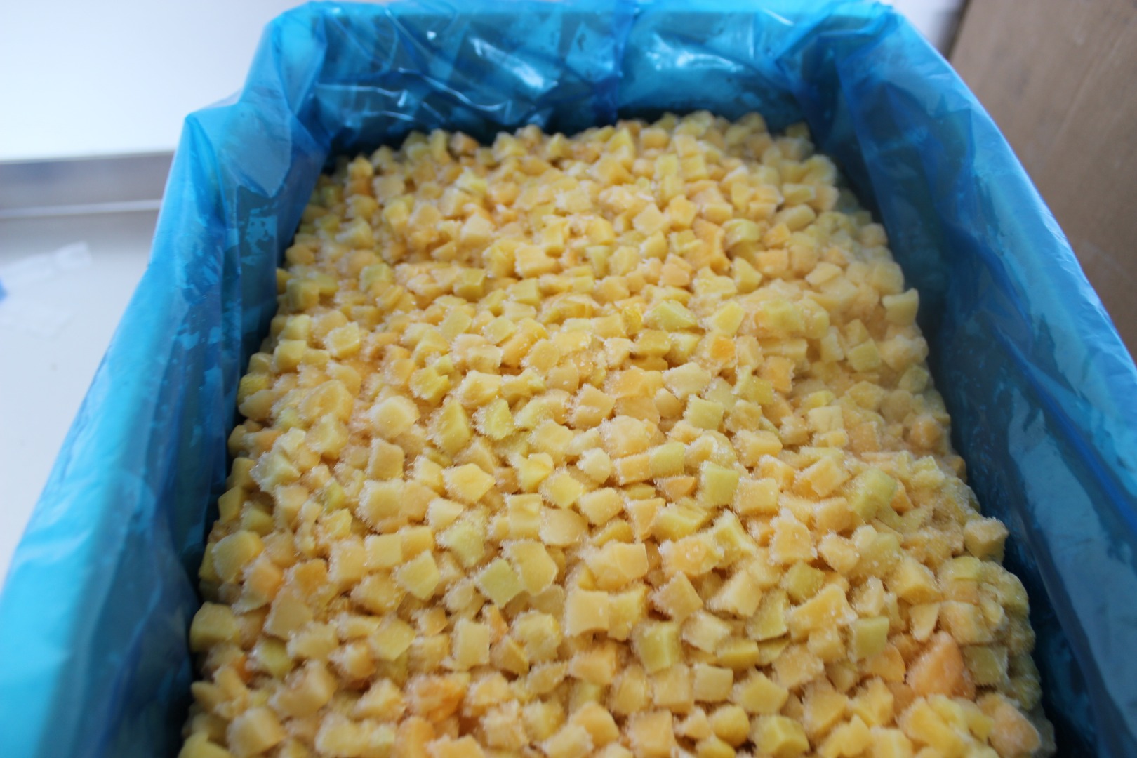 Frozen peach - cube wholesale Quantity 20 000 kg