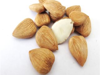 Product Name: Wholesale Natural and Organic Dried Apricots Low