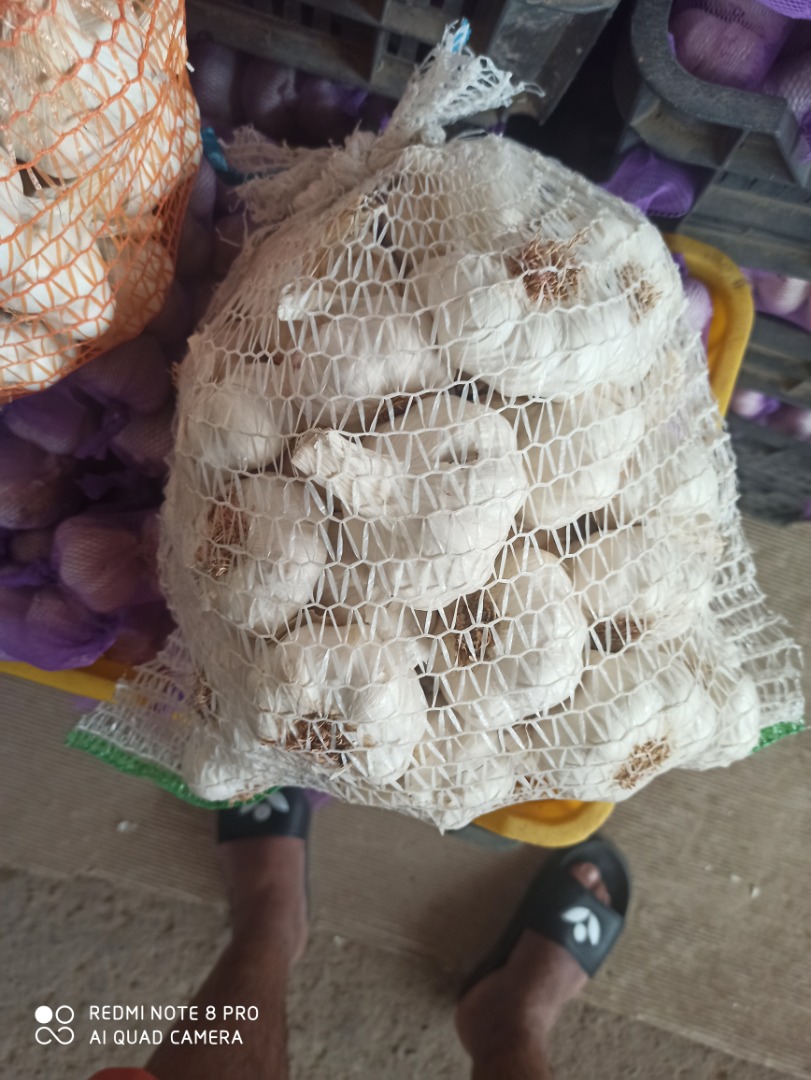 Sc Cristi bughi Laura srl offers you a wide range of packaged garlic 200gr