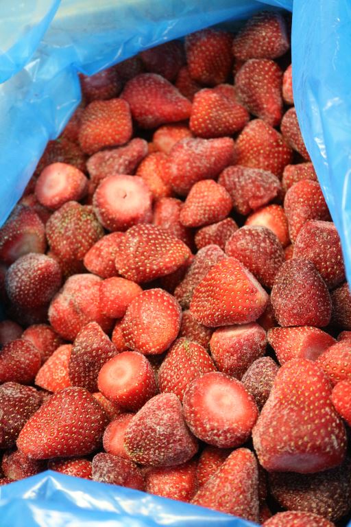 Frozen strawberry from Egypt 1.06 euro / kg Pickup from Bolimów (Poland) or delivery for an additional fee (Viber, What's Up) Frozen strawberry 1.06 euro / kg