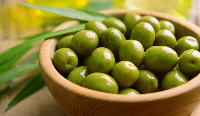 Our Olive Oil it's produced with olives that comes mainly from traditional plantations with old trees
