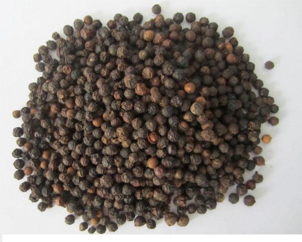 Black Pepper Price: $5500 Per MT Moisture : 13 / 13.5% max Admixture : 1/0.5% max Density: 500gl & 550 gl Moisture: 12.5% max Foreign matter: 0.2% max No