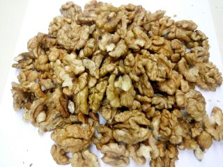 Shelled Walnut for sale. Net prices including transport to