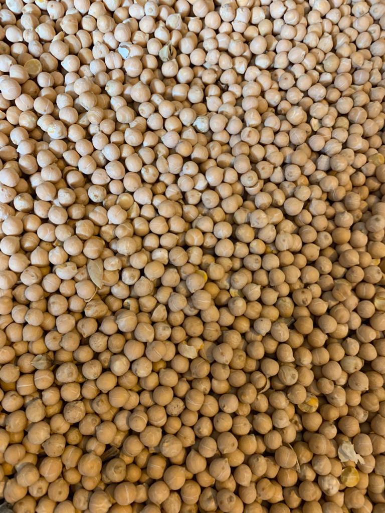 Moisture – 14 % Max, Foreign Materials – 2%, Splits / Broken – 8% Max, Damaged – 2% Min, Other color – 3% Max, Bulk in containers