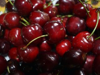 I will sell cherries in bulk. Country of origin: