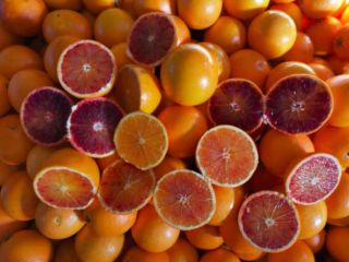 The current offer includes red oranges Tarocco / Moro