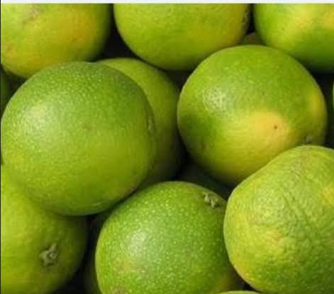 Fresh organic lemons from Uganda