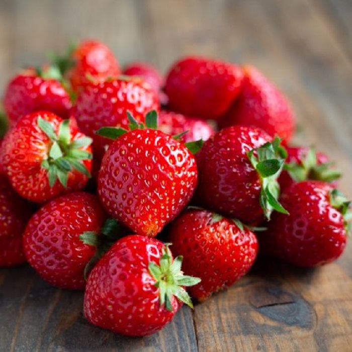 item value Style Fresh Product Type Berries Type Strawberry Cultivation Type COMMON Maturity Mature Certification Global Gap Grade A Place of Origin Turkey