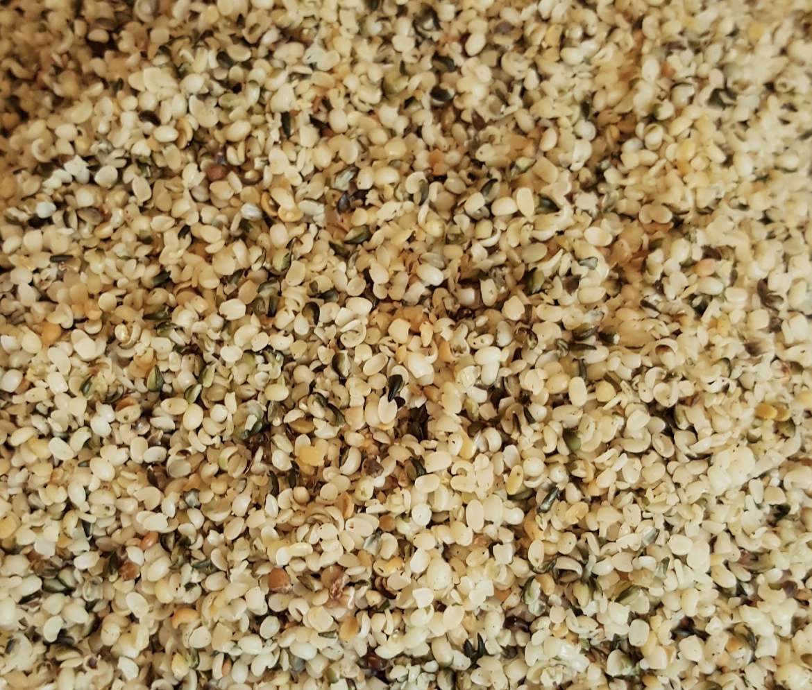 Shelled Hemp Seed / Shelled Hemp Seeds - from the producer (Cannabis Sativa L.) As a producer, Sefir Polska offers high-quality shelled hemp seeds for food