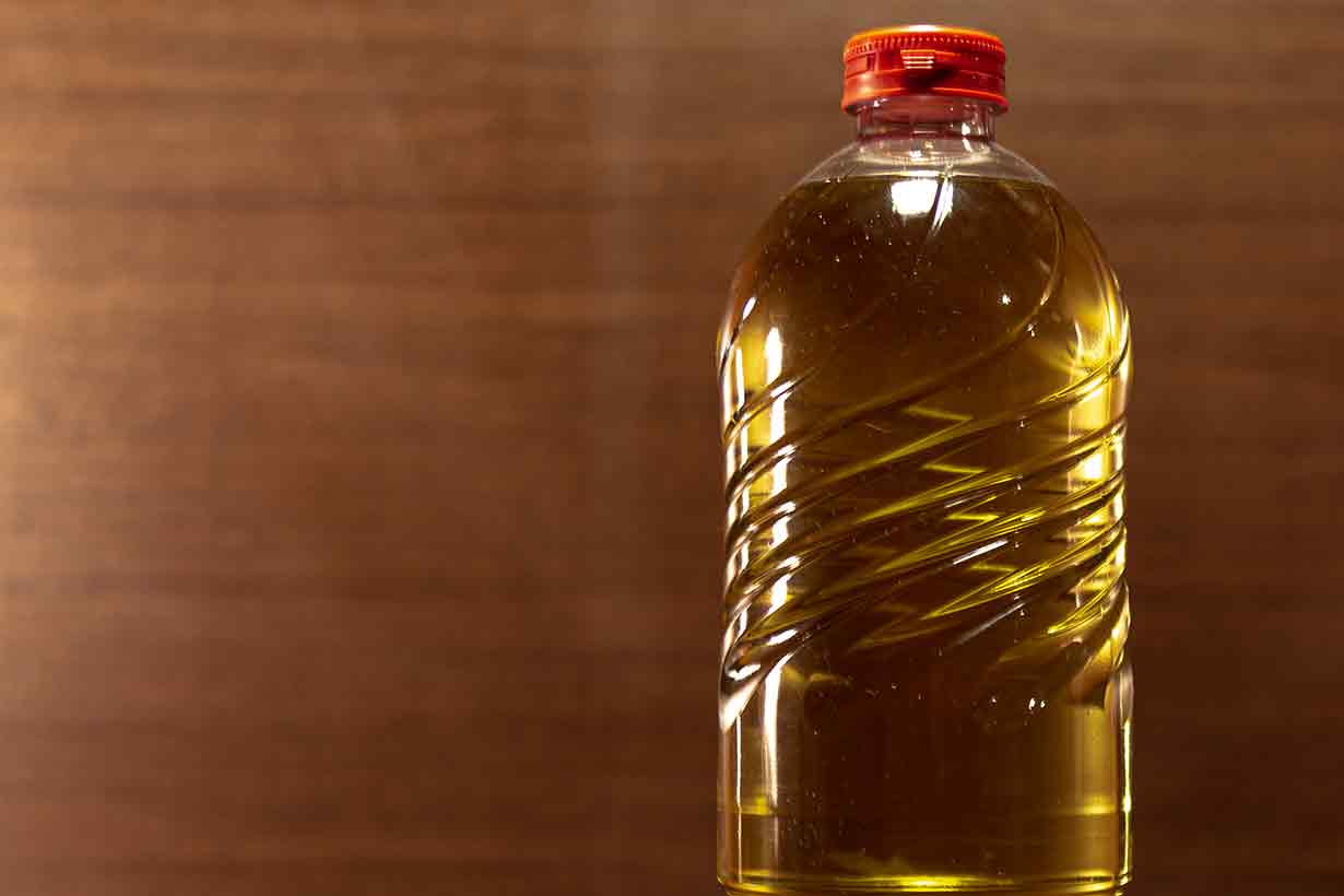 Soybean oil is a vegetable oil extracted from the seeds of the soybean