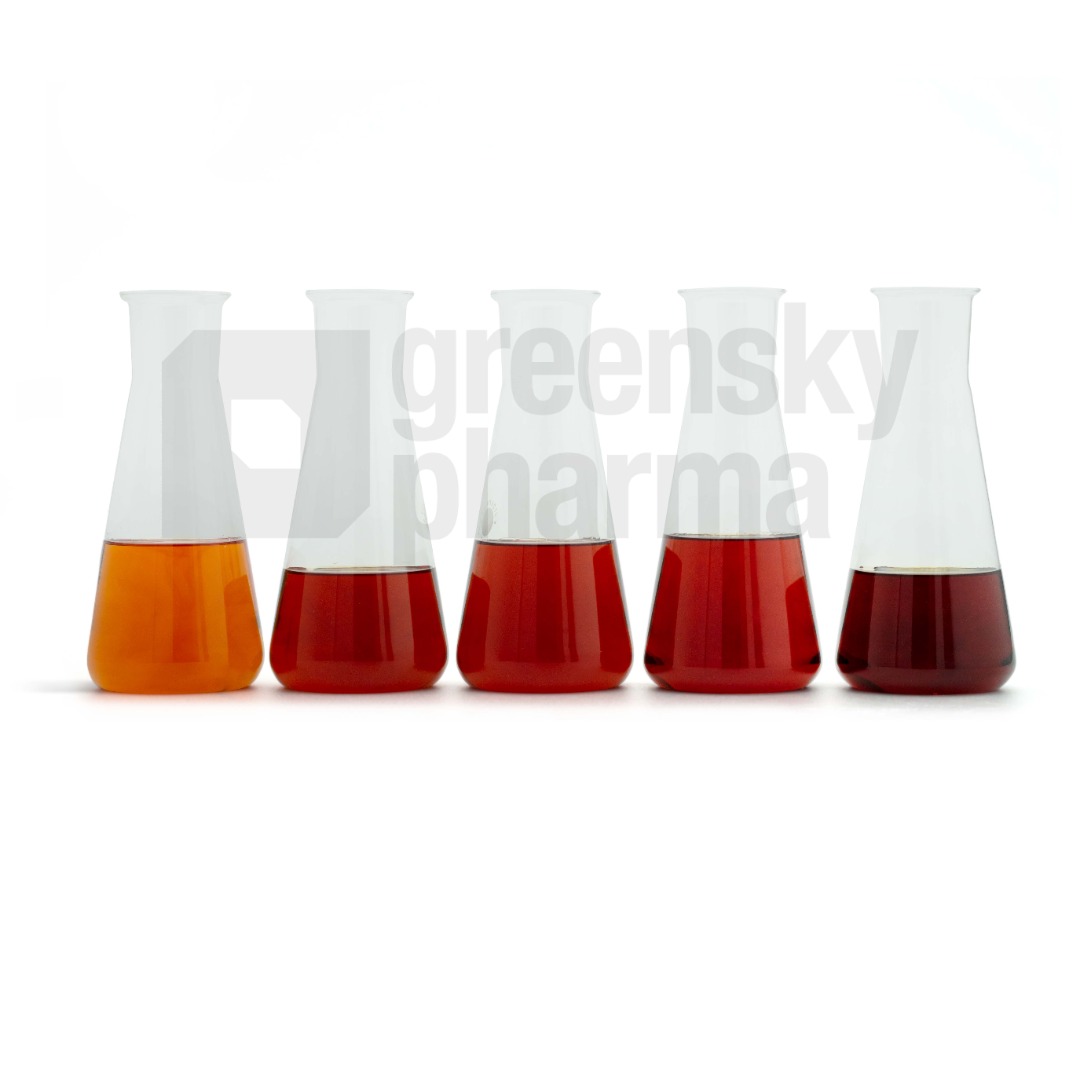 We offer CBD Full Spectrum hemp oil in two variants: - AMBER oil with a distinct hemp flavor and aroma as well as a brown color, - GOLD oil with a more