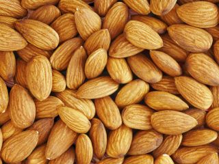 we sell California Almond Nuts Kernels Wholesale Almond Roasted