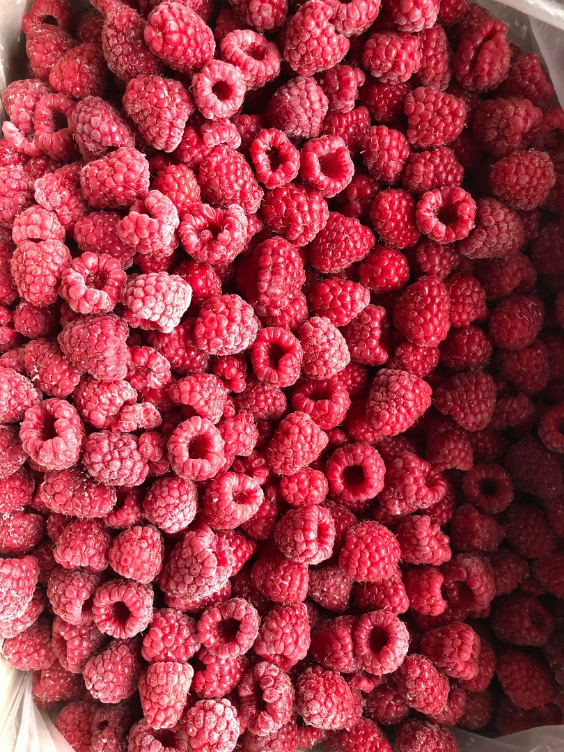 I will sell a frozen raspberry 90/10 from Belarus