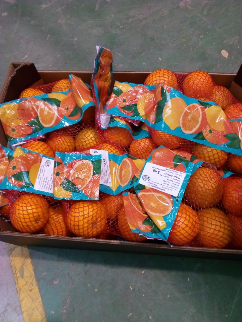 Laverida sells citrus fruits and avocados