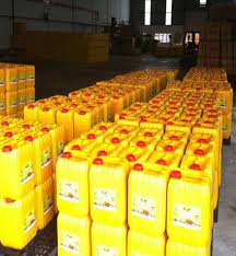 Refined Edible Sunflower Cooking Oil Refined Sunflower Oil from Ukraine EMAIL
