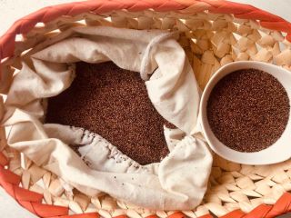 We offer strawberry, raspberry and black currant seeds. In