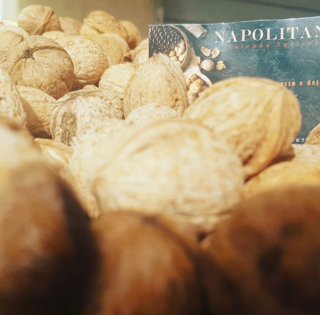 Napolitano Company, wholesale and retail sale of Irpini products: - Nuts - Hazelnuts - Wine and oil For info contact