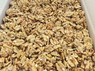 High-quality ecological walnut in stock in Wrocław: Current prices