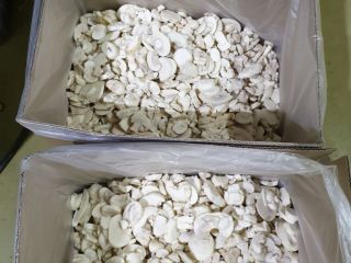 I will sell a frozen mushroom from Belarus. Carton