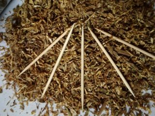 Tobacco for sale, which does not spill, does not