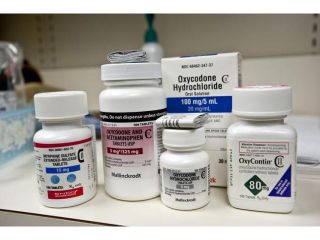 Schlaftabletten, Schmerzmittel und Anxiolytika erhältlich Benzodiazepine, Opiate. Schnelle und
