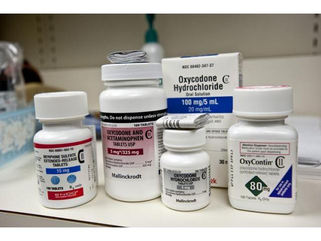 Schlaftabletten, Schmerzmittel und Anxiolytika erhältlich Benzodiazepine, Opiate