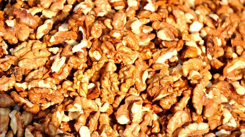 I will sell a peeled walnut I will sell a walnut peeled in assortment