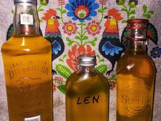 I will sell cold pressed rapeseed and linseed oil
