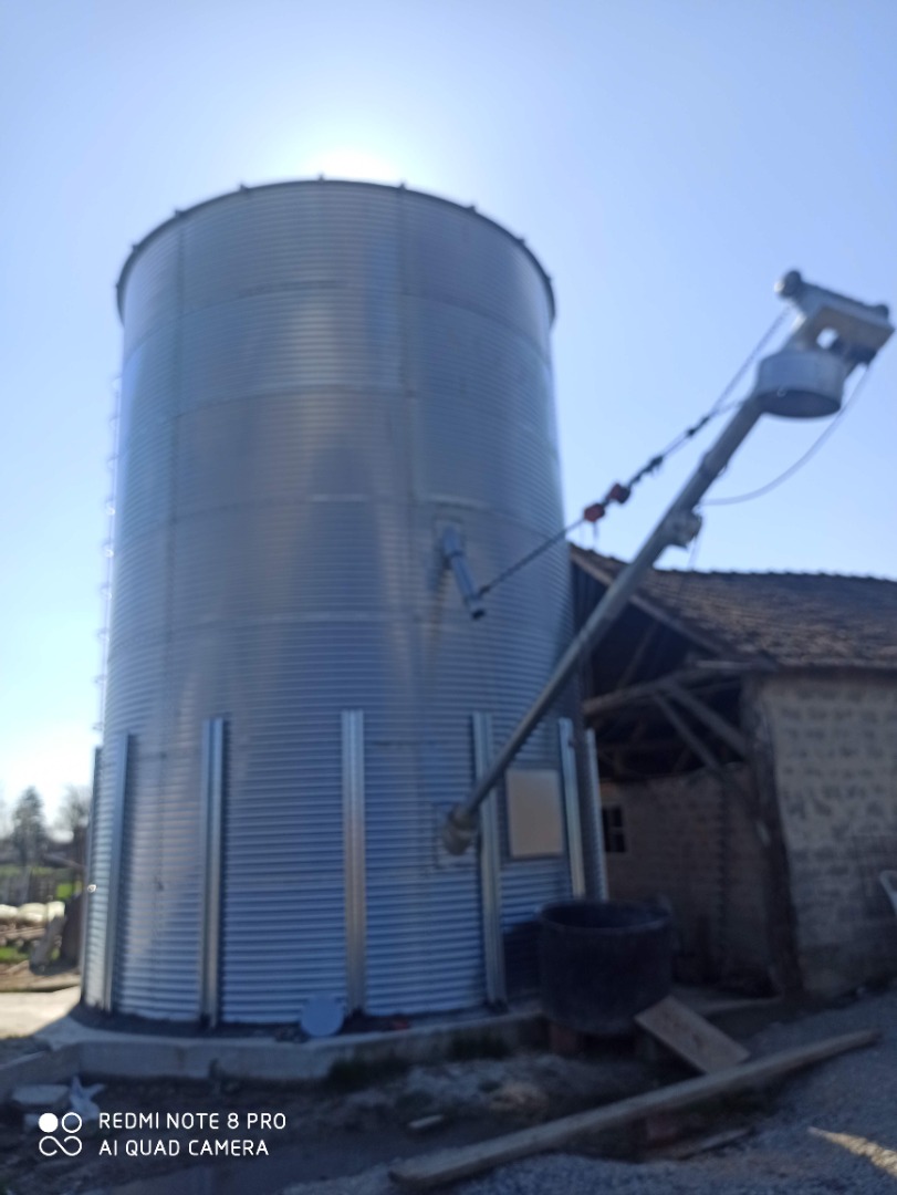 65 tons of corn for sale! Location Croatia Private sale no tax Price 360 eur/ton Possible to load trucks We speak English/german/croatian