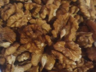 I will sell freshly shelled walnuts 6.40 PLN 22