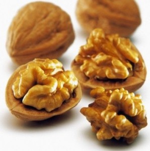 We buy peeled and whole walnuts, the whole range