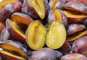 We are looking to partner with fresh fruit purchasers and directly with growers who can sell plums and also provide a pitting service (cutting in half and