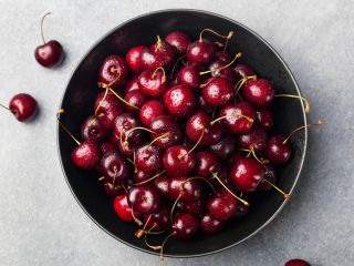 Sweet cherries for sale , The best cherries from