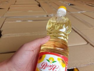 Refined sunflower oil for sale. Price for 1 liter