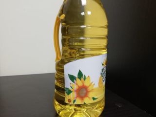 We offer the following edible oils: - Crude Sunflower