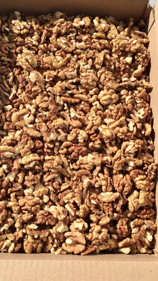 I am selling a well-sorted walnut kernel, packed in 10 kg boxes