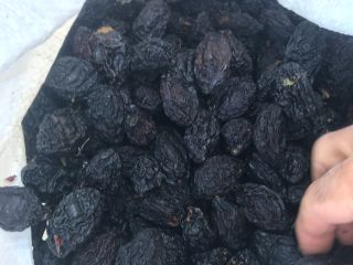 We need 300 tons of dried prunes (plums) big