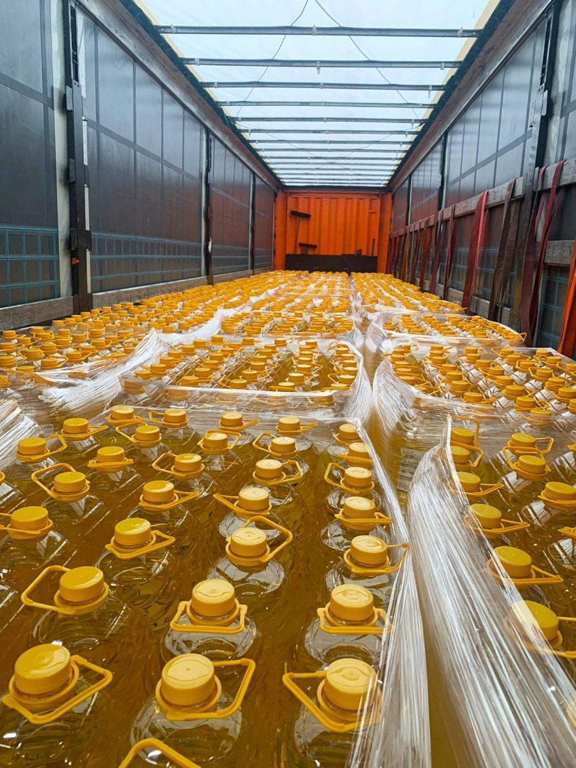 We have sunflower oil in stock ready to supply to serious buyers,, I work with my partner in Poland that has the stock of Refined sunflower oil in the
