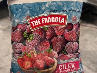 İ will sell first quality fresh or frozen strawberries